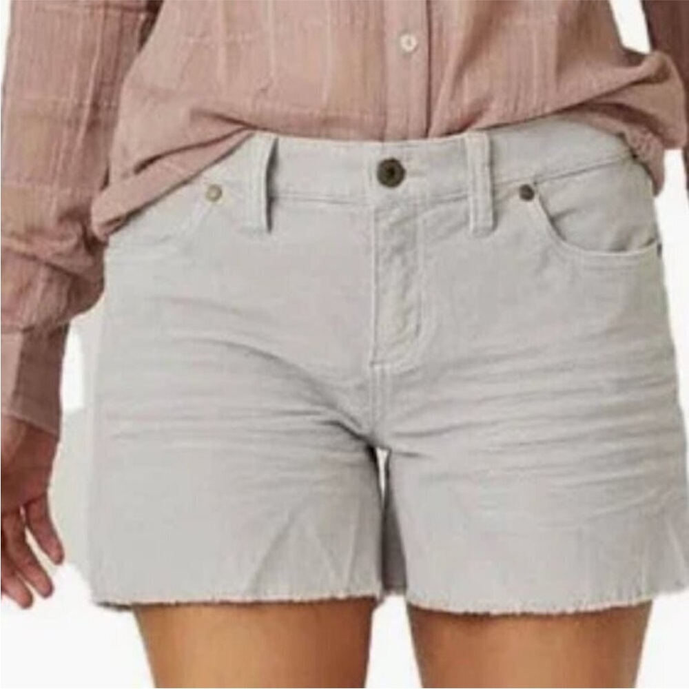 Carve Designs Light Gray Casual Frayed-Hem Shorts